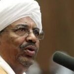 البشير يصدر أوامر طوارئ بحظر مواكب الاحتجاج والتعامل بالنقد الأجنبي