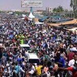 أطفال الشوارع في السودان العودة الي الحياة من بوابة الاعتصام