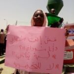 بالصور.. وقفة احتجاجية لمناهضة العنصرية في نيالا